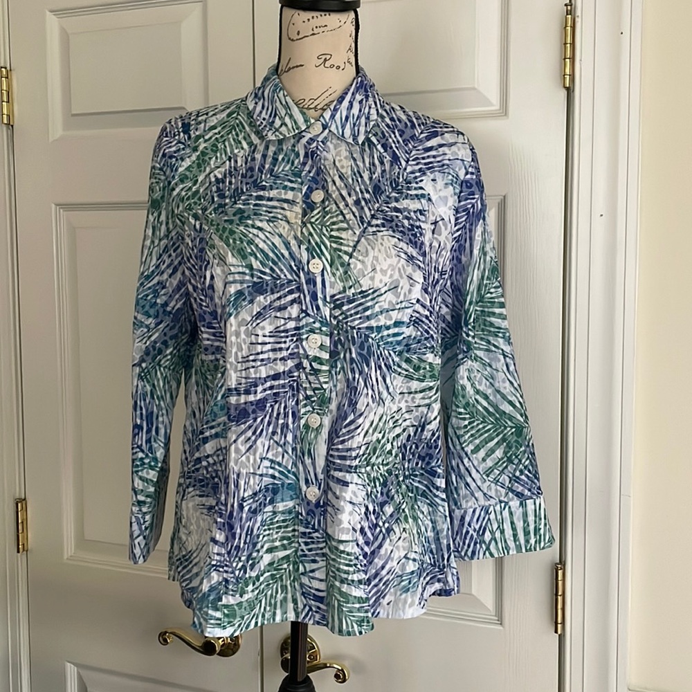 Cali and York buttons down shirt